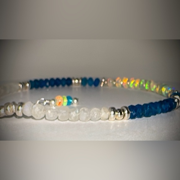Welo Opal,  Neon Blue Apatite & lMoonstone Bracelet in Sterling Silver - Picture 8 of 9